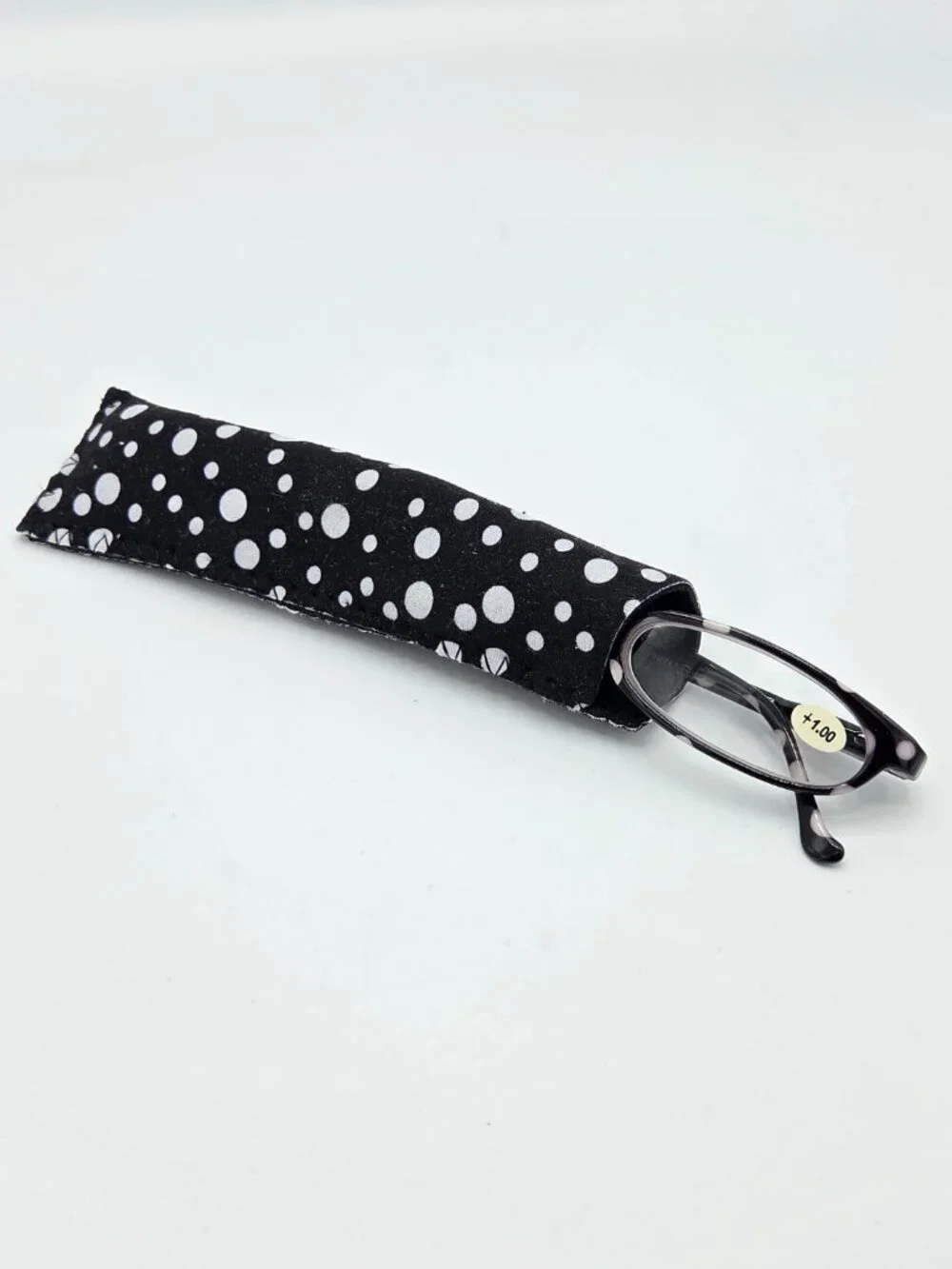 Reading Glasses with Matching Case - Black & White Polka Dot +1.00